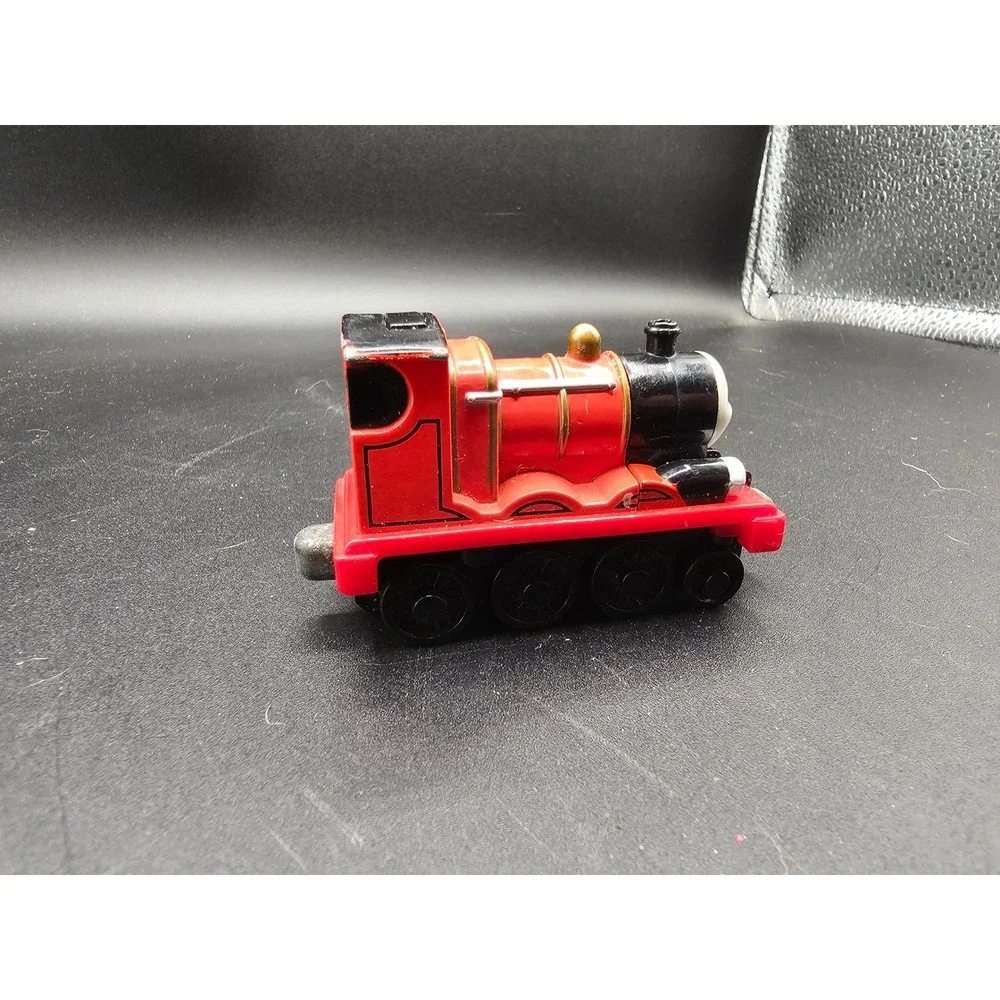 Thomas & Friends Take-n-Play James the Red Engine Die-Cast Train Mattel R9477 RR